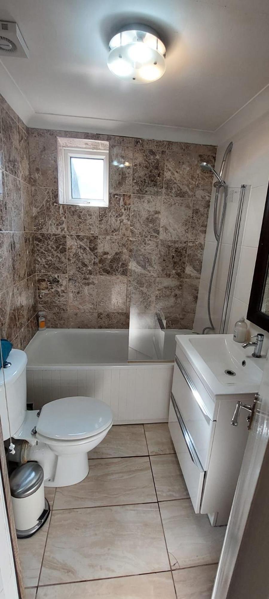 Two Bedroom Flat St Andrews Road London Eksteriør billede